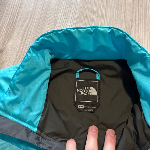 Women’s The North Face Sky Light Blue Zip Up Quilted Puffer Vest Jacket Sz M Ski - Picture 4 of 9